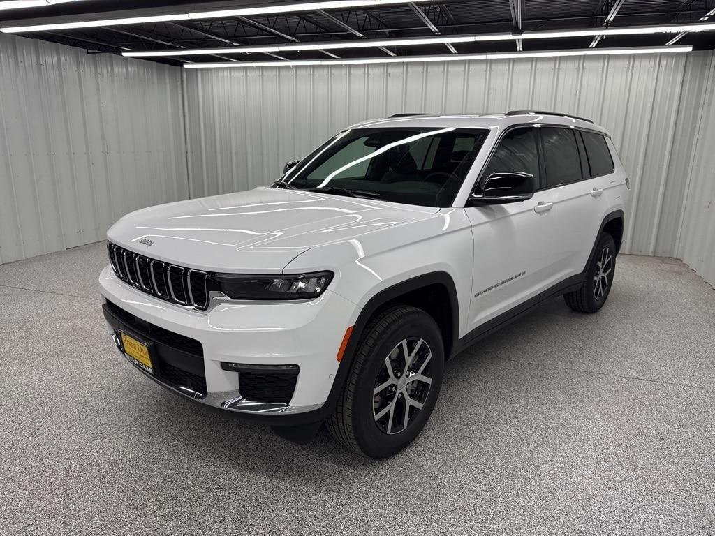 new 2025 Jeep Grand Cherokee L car, priced at $44,172