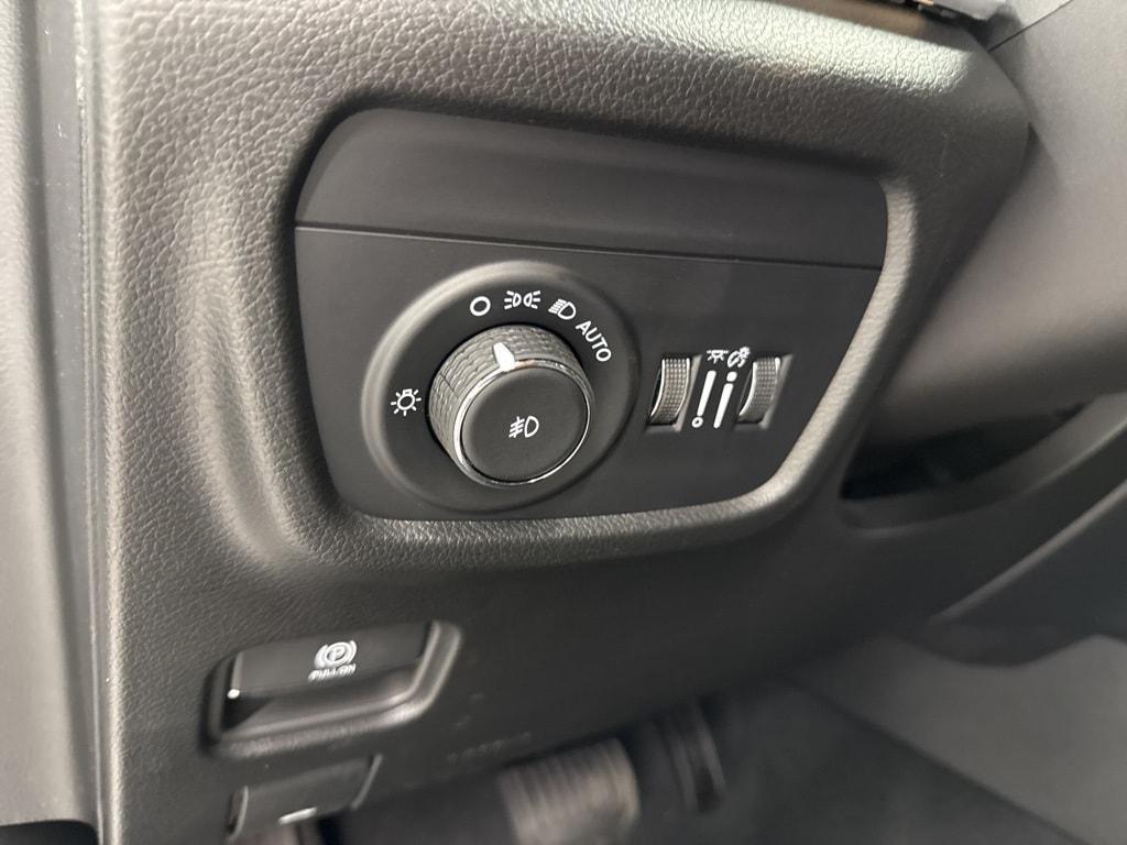 new 2025 Jeep Grand Cherokee L car, priced at $44,172