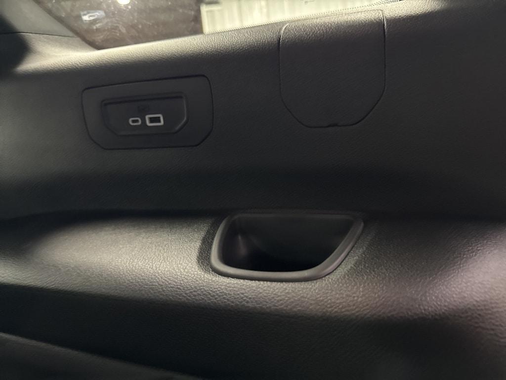 new 2025 Jeep Grand Cherokee L car, priced at $44,172