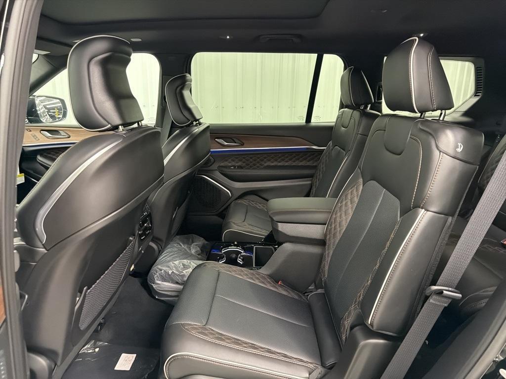 new 2025 Jeep Grand Cherokee L car, priced at $60,150