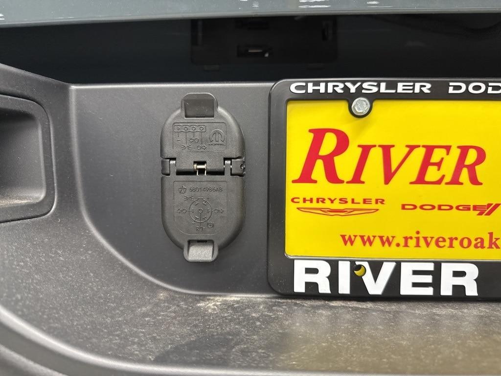 new 2025 Jeep Gladiator car, priced at $54,200