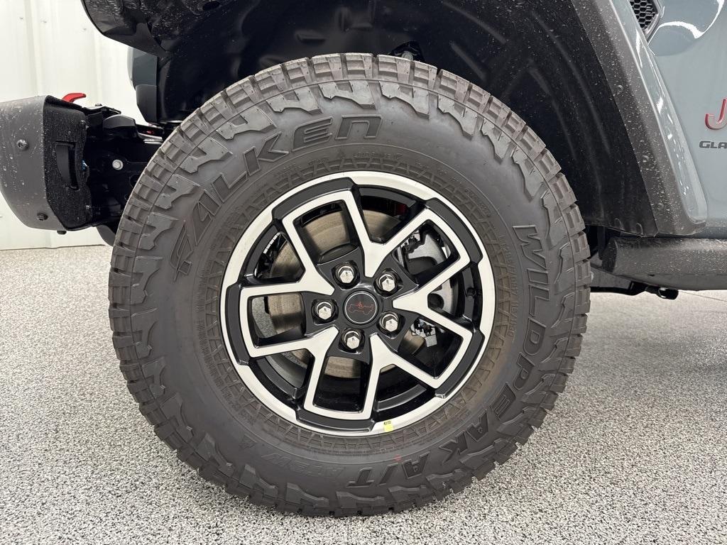 new 2025 Jeep Gladiator car, priced at $54,200