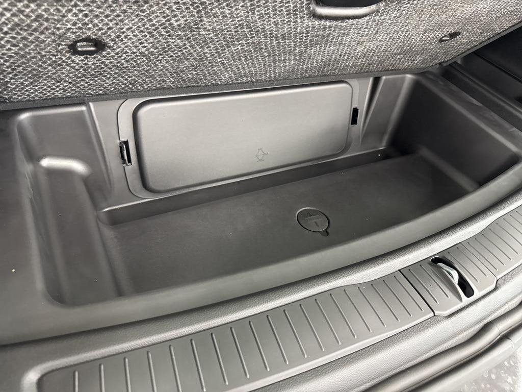 used 2025 Jeep Grand Cherokee L car, priced at $41,985