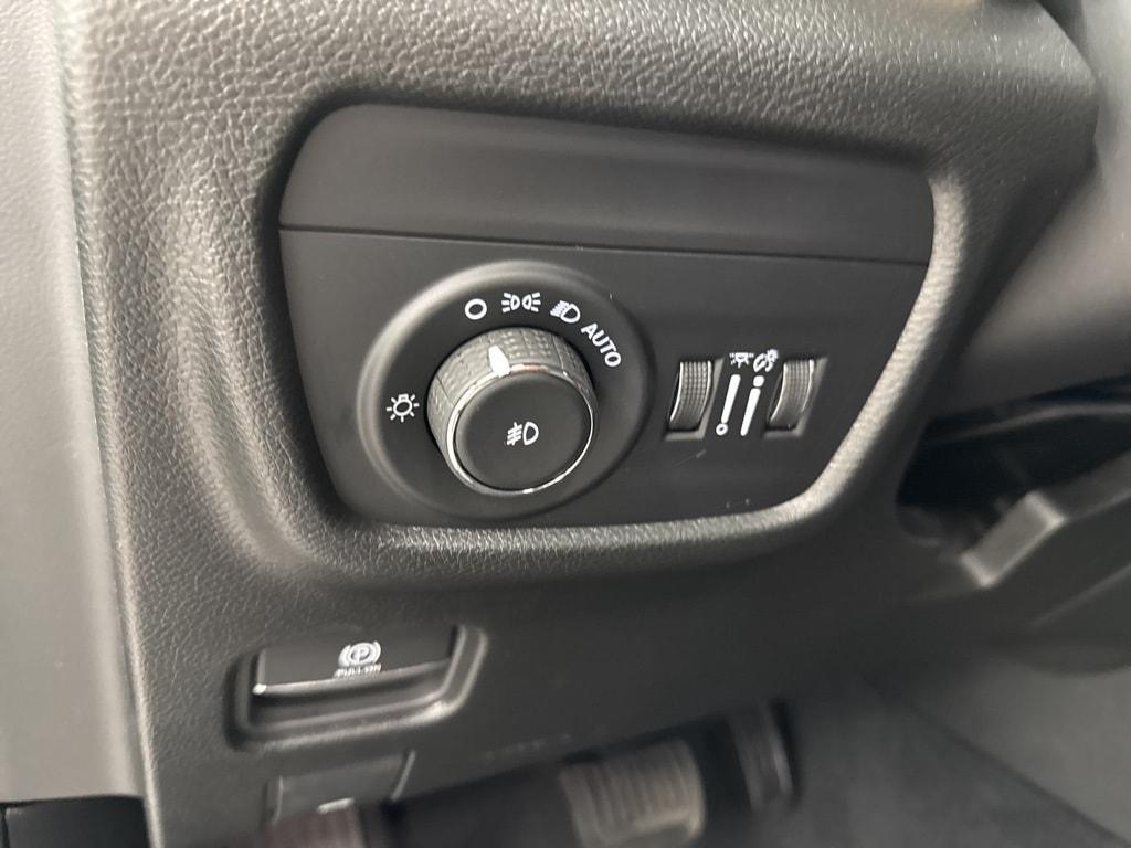 used 2025 Jeep Grand Cherokee L car, priced at $41,985