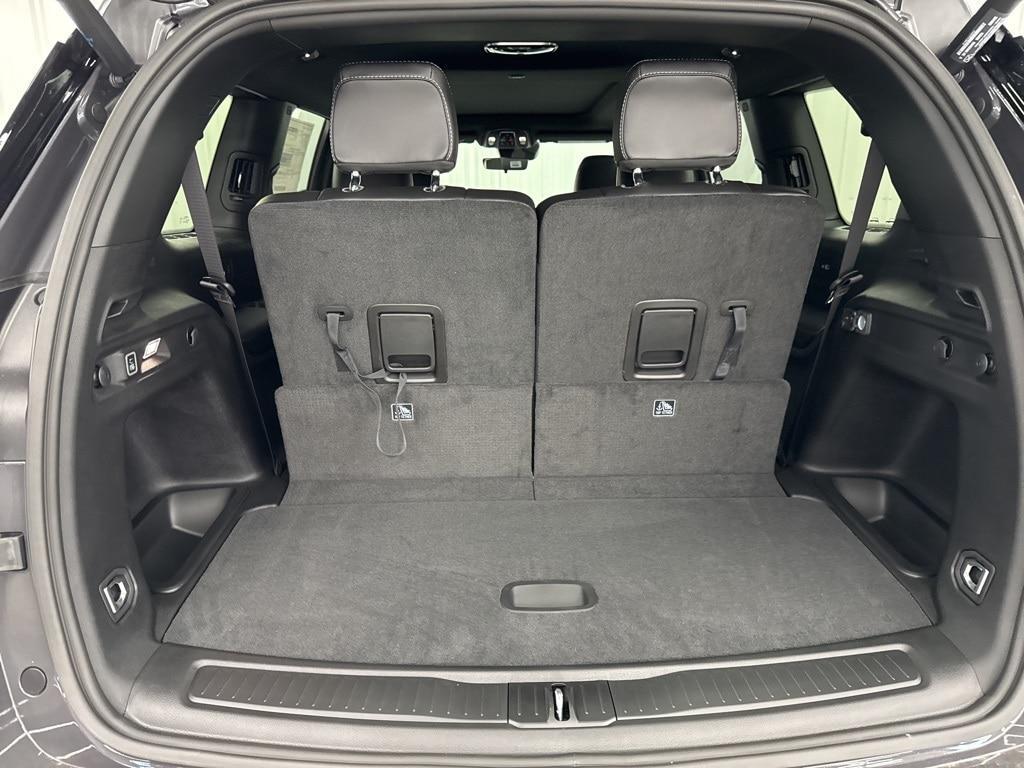 used 2025 Jeep Grand Cherokee L car, priced at $41,985