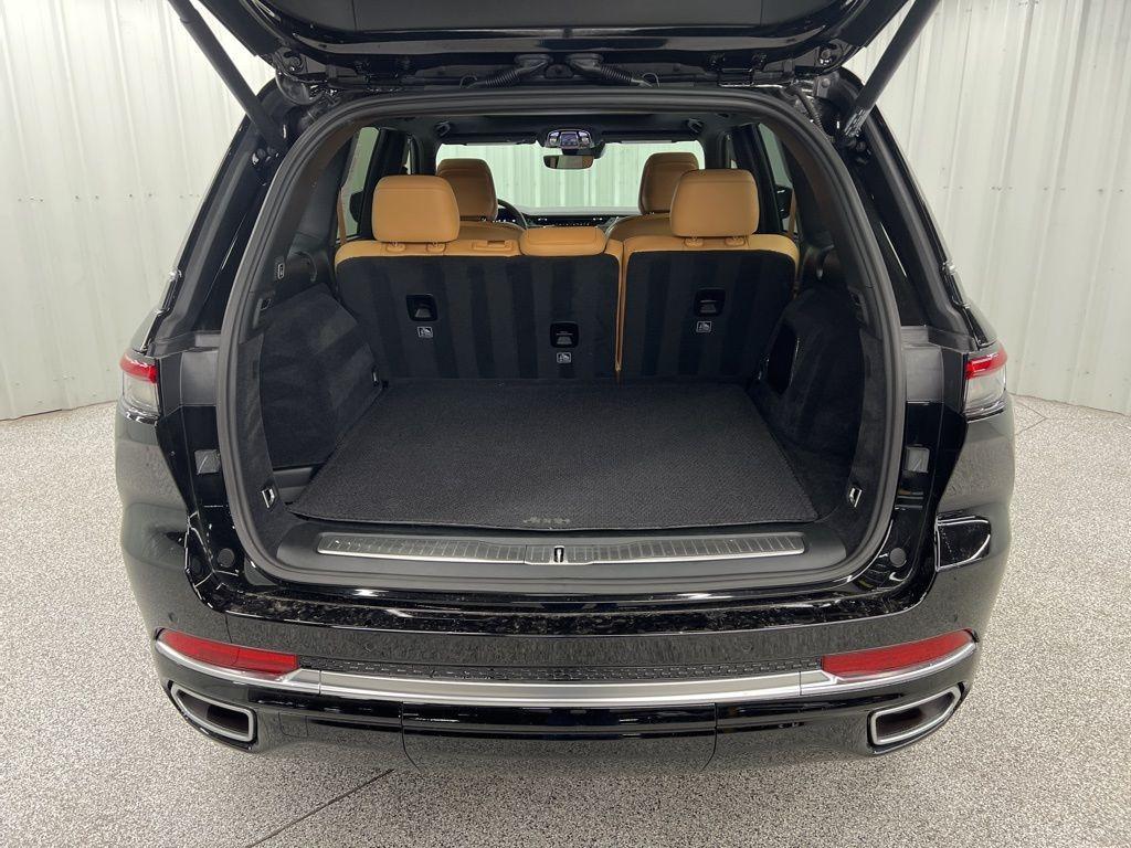 used 2024 Jeep Grand Cherokee car, priced at $50,625