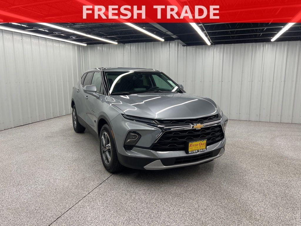 used 2025 Chevrolet Blazer car, priced at $27,995