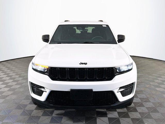 used 2024 Jeep Grand Cherokee car, priced at $28,498