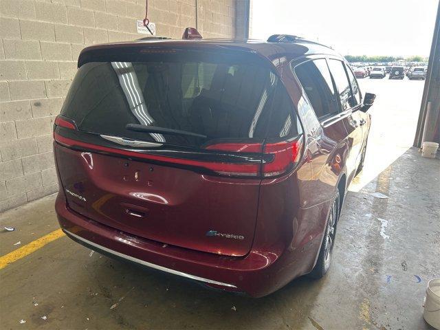 used 2021 Chrysler Pacifica Hybrid car, priced at $19,695