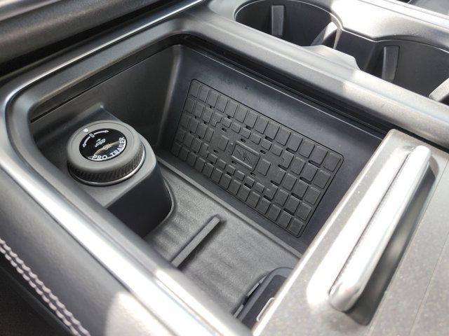used 2025 Ford Expedition car, priced at $58,898