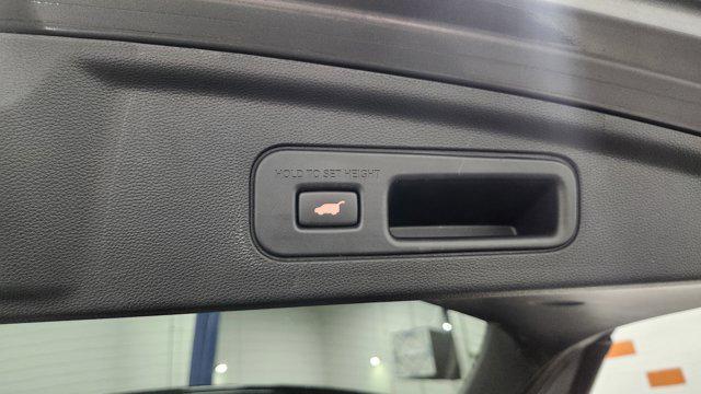 used 2023 Acura MDX car, priced at $34,900