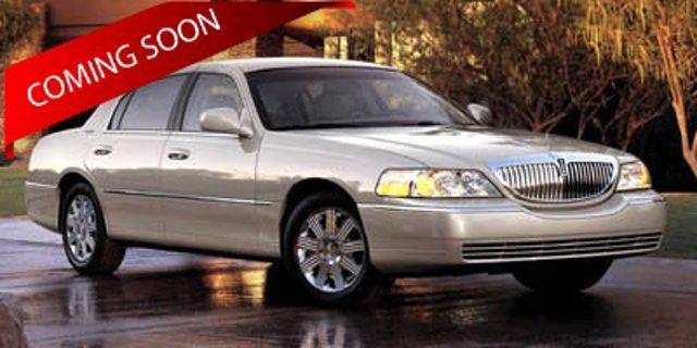 used 2005 Lincoln Town Car car