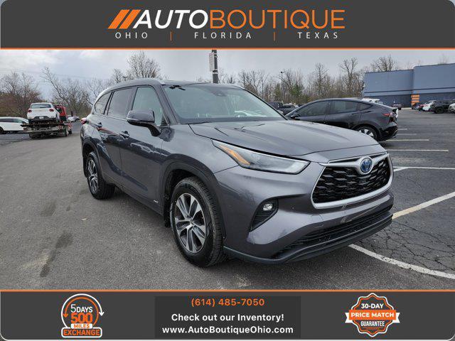 used 2022 Toyota Highlander Hybrid car, priced at $33,000