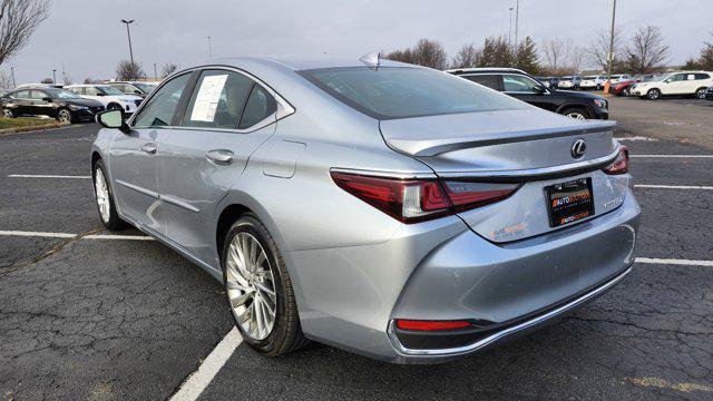 used 2023 Lexus ES 300h car, priced at $35,700