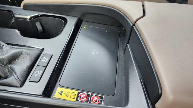 used 2023 Lexus ES 300h car, priced at $35,700