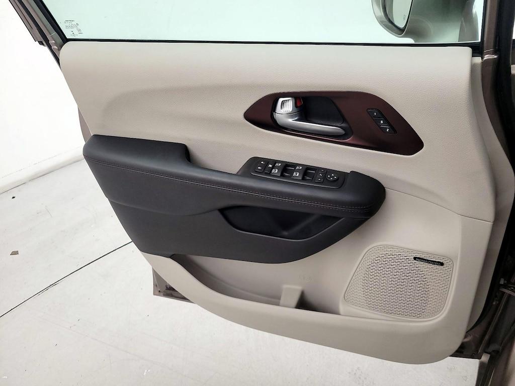 used 2017 Chrysler Pacifica car, priced at $29,998