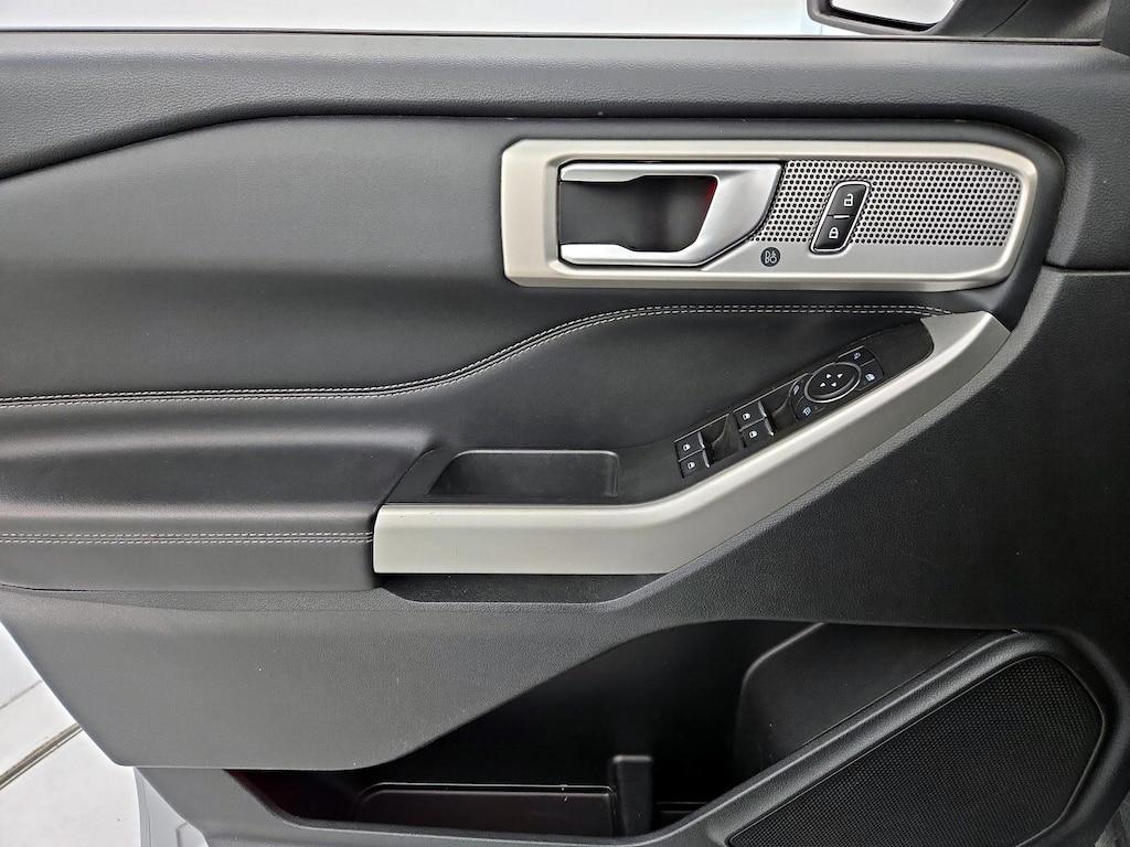 used 2023 Ford Explorer car, priced at $29,998