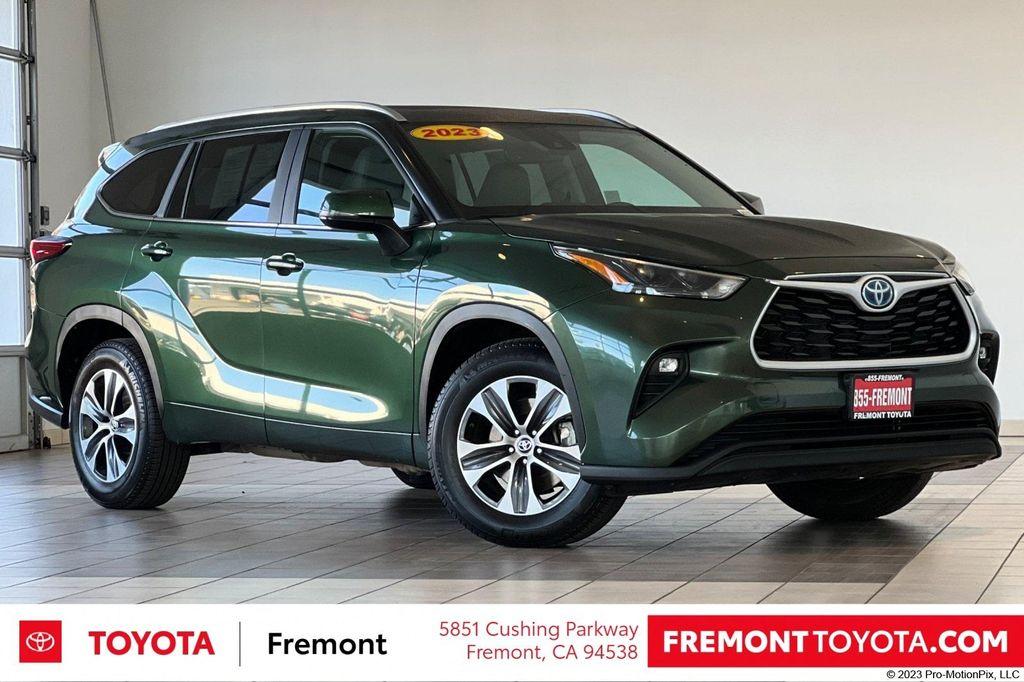 used 2023 Toyota Highlander Hybrid car, priced at $25,961
