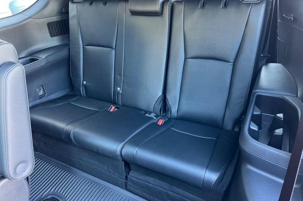 new 2026 Toyota Highlander Hybrid car, priced at $65,867