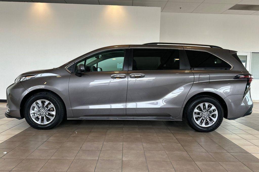 used 2024 Toyota Sienna car, priced at $39,971