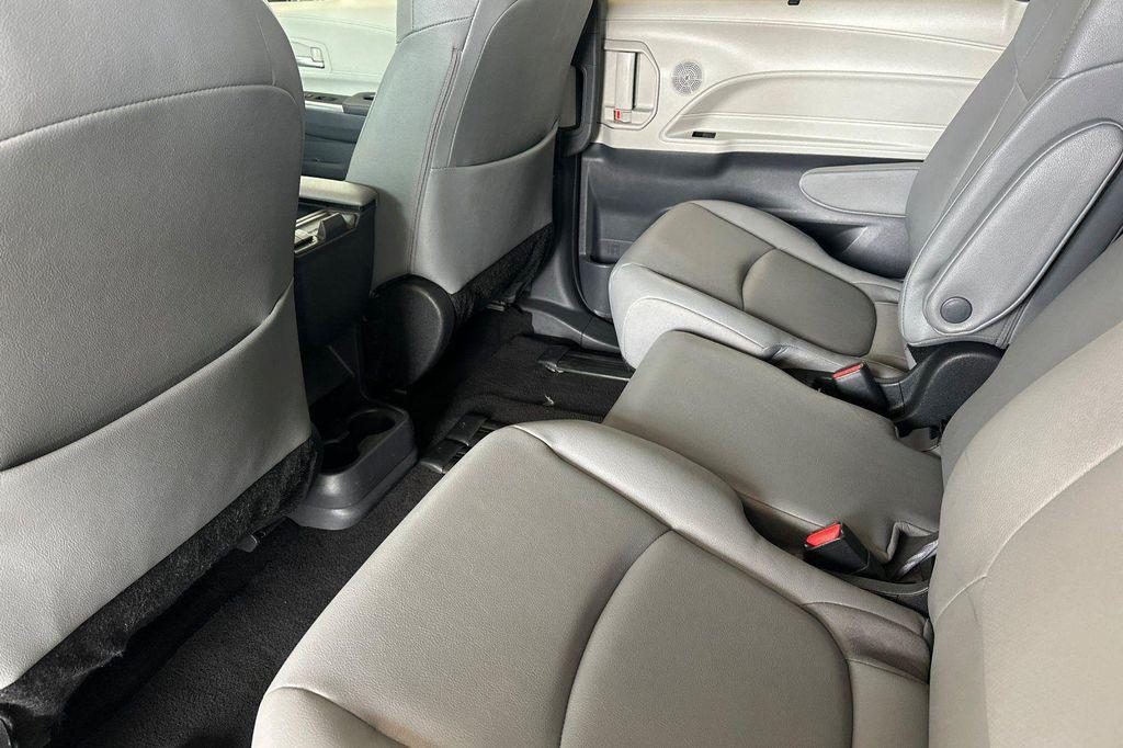 used 2024 Toyota Sienna car, priced at $39,971
