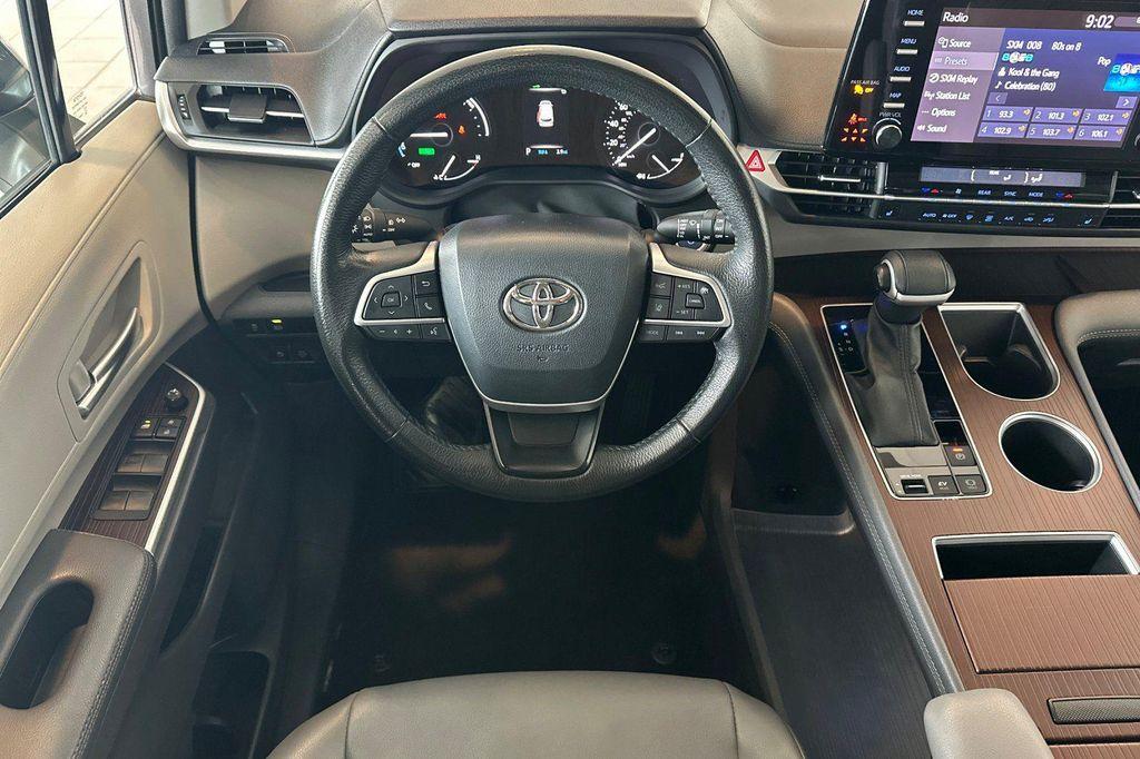 used 2024 Toyota Sienna car, priced at $39,971