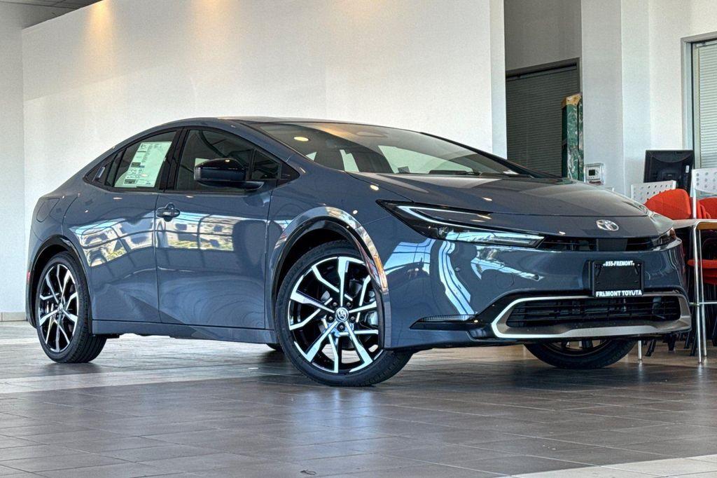 new 2026 Toyota Prius Plug-In Hybrid car, priced at $38,440