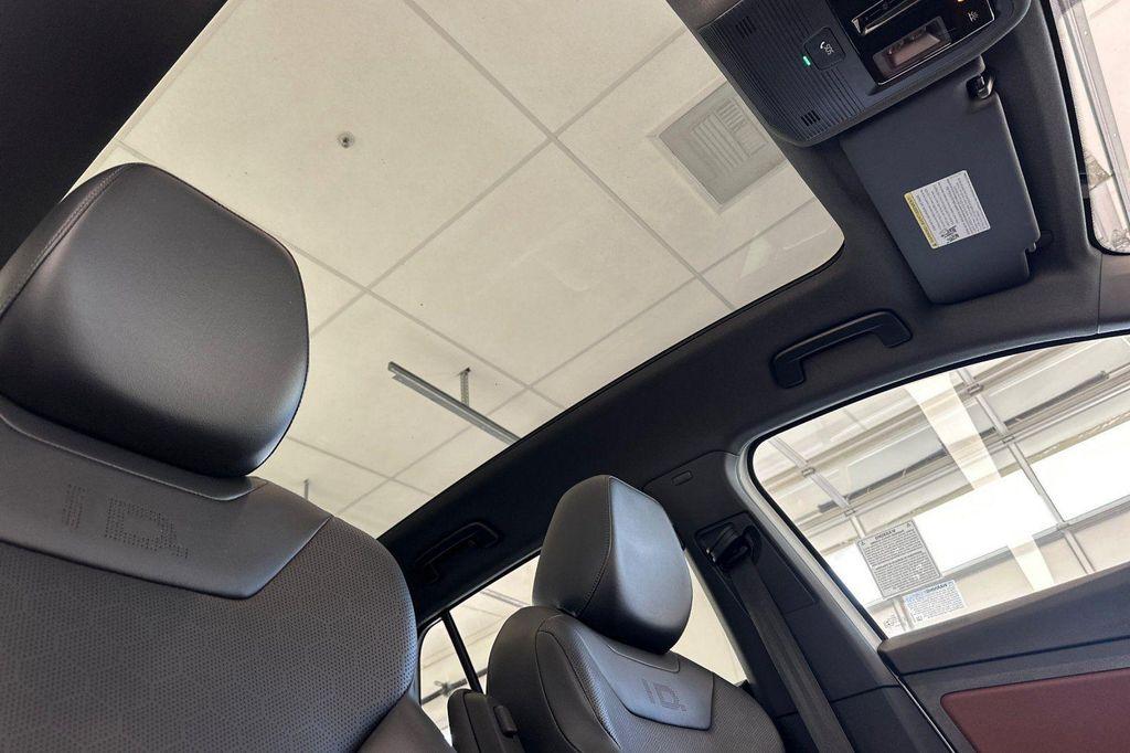 used 2021 Volkswagen ID.4 car, priced at $18,362