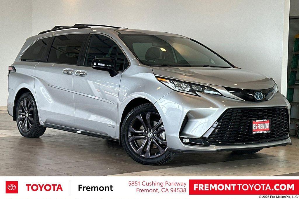 used 2021 Toyota Sienna car, priced at $31,961