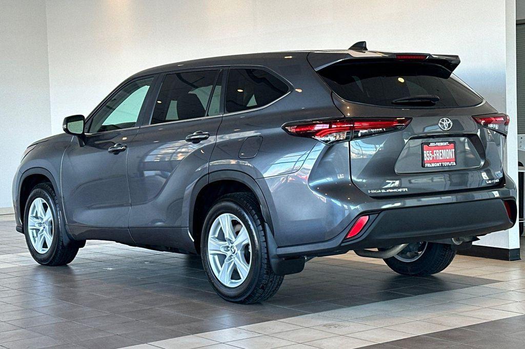 used 2024 Toyota Highlander car, priced at $33,981