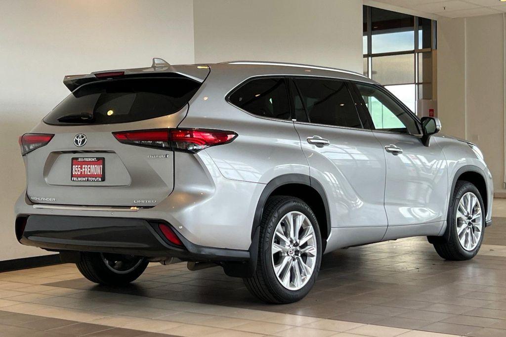 used 2023 Toyota Highlander Hybrid car, priced at $40,963