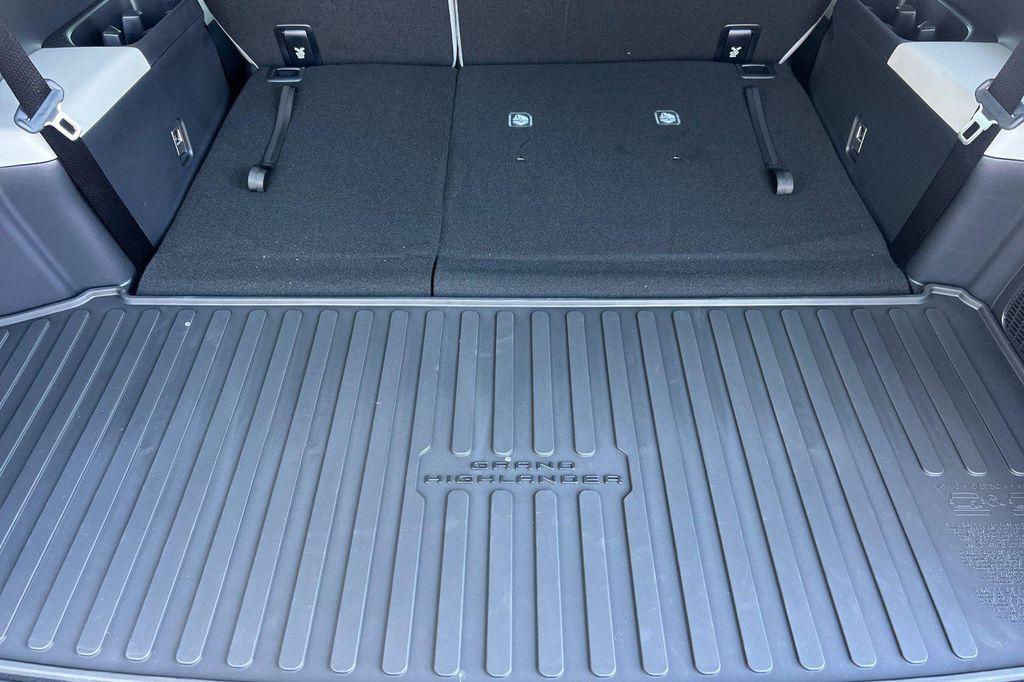 new 2026 Toyota Grand Highlander Hybrid car, priced at $58,915