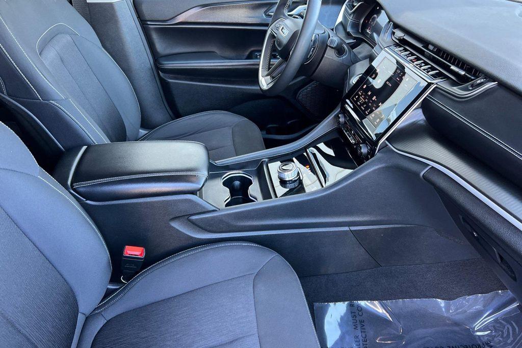 used 2023 Jeep Grand Cherokee car, priced at $22,964