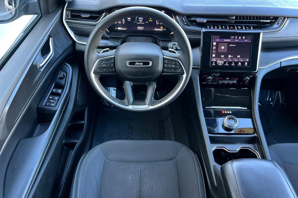 used 2023 Jeep Grand Cherokee car, priced at $22,964