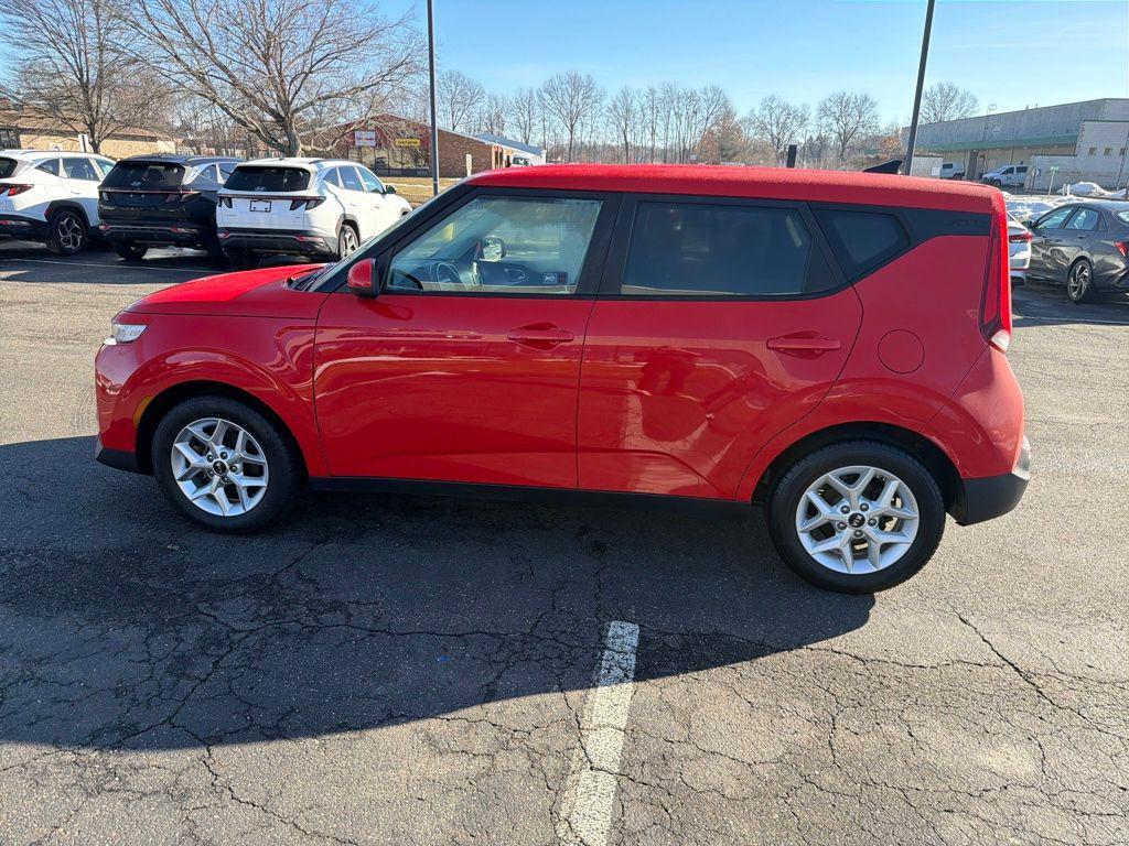 used 2021 Kia Soul car, priced at $10,495