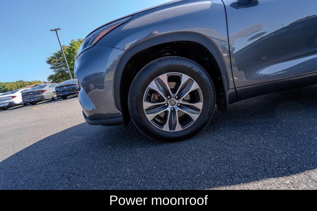 used 2023 Toyota Highlander car, priced at $35,795