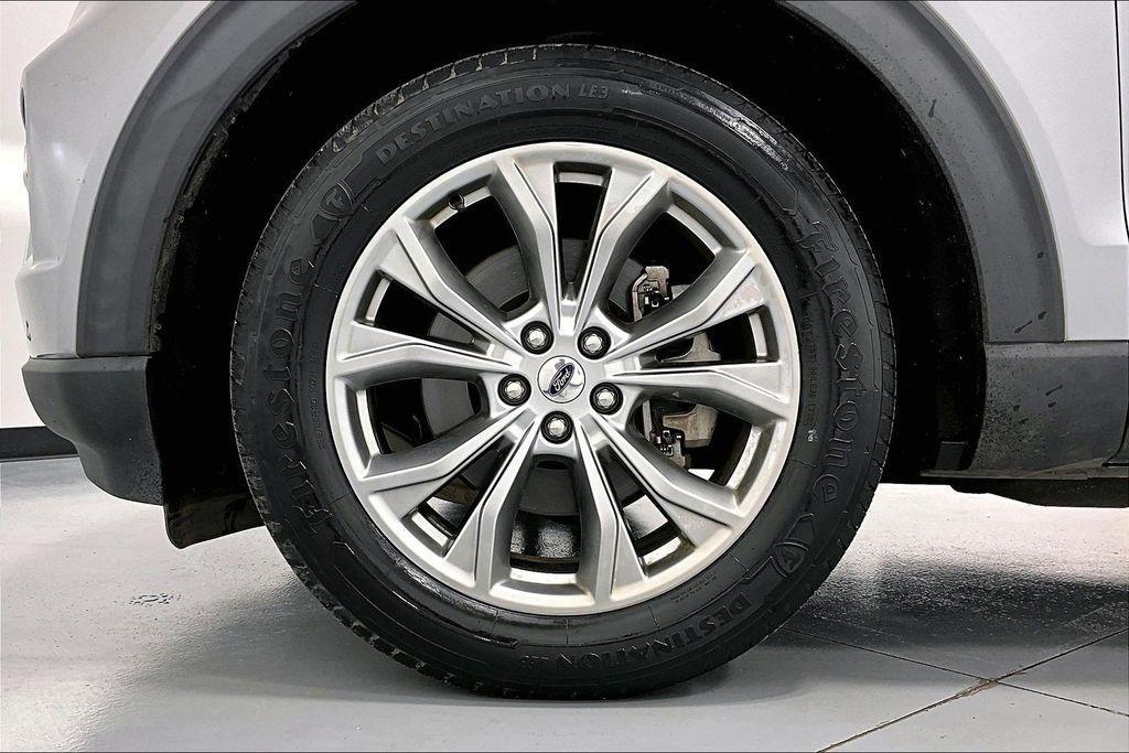 used 2021 Ford Explorer car, priced at $25,000