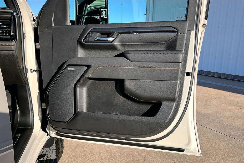 new 2026 GMC Sierra 2500 car, priced at $82,175