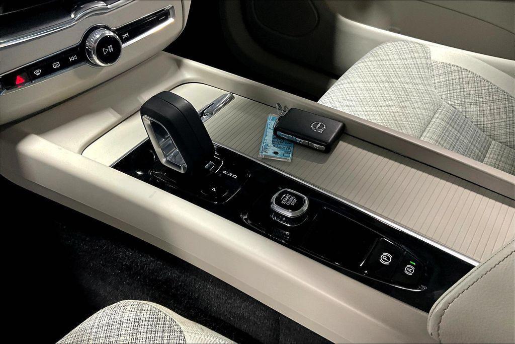 used 2022 Volvo XC60 car, priced at $24,000