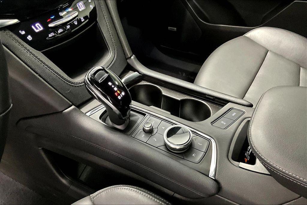 used 2024 Cadillac XT6 car, priced at $43,000