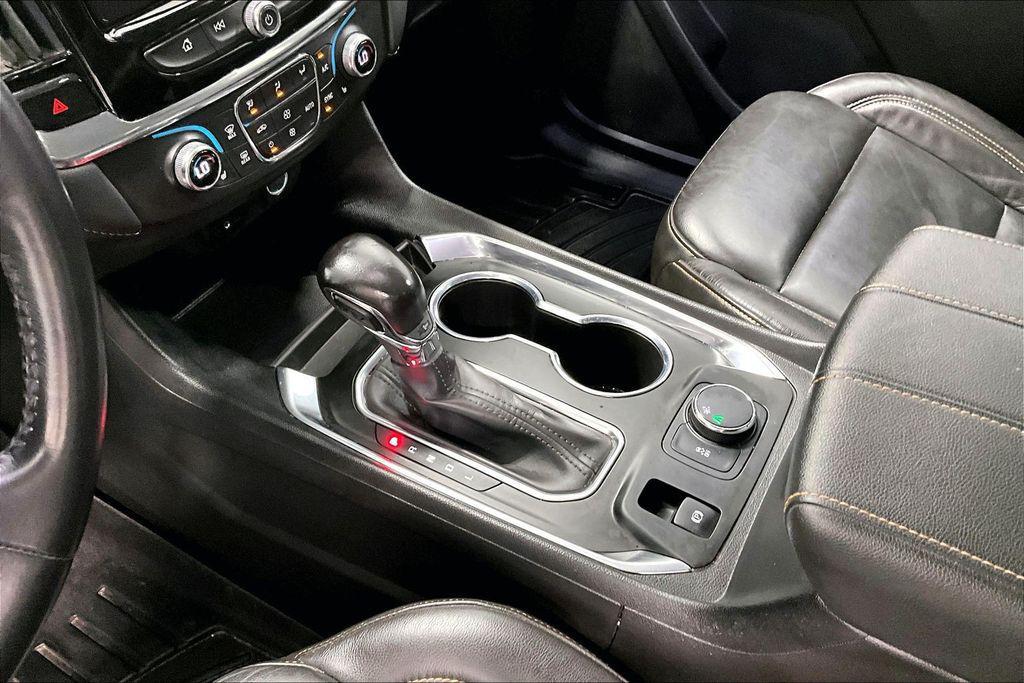 used 2021 Chevrolet Traverse car, priced at $21,000