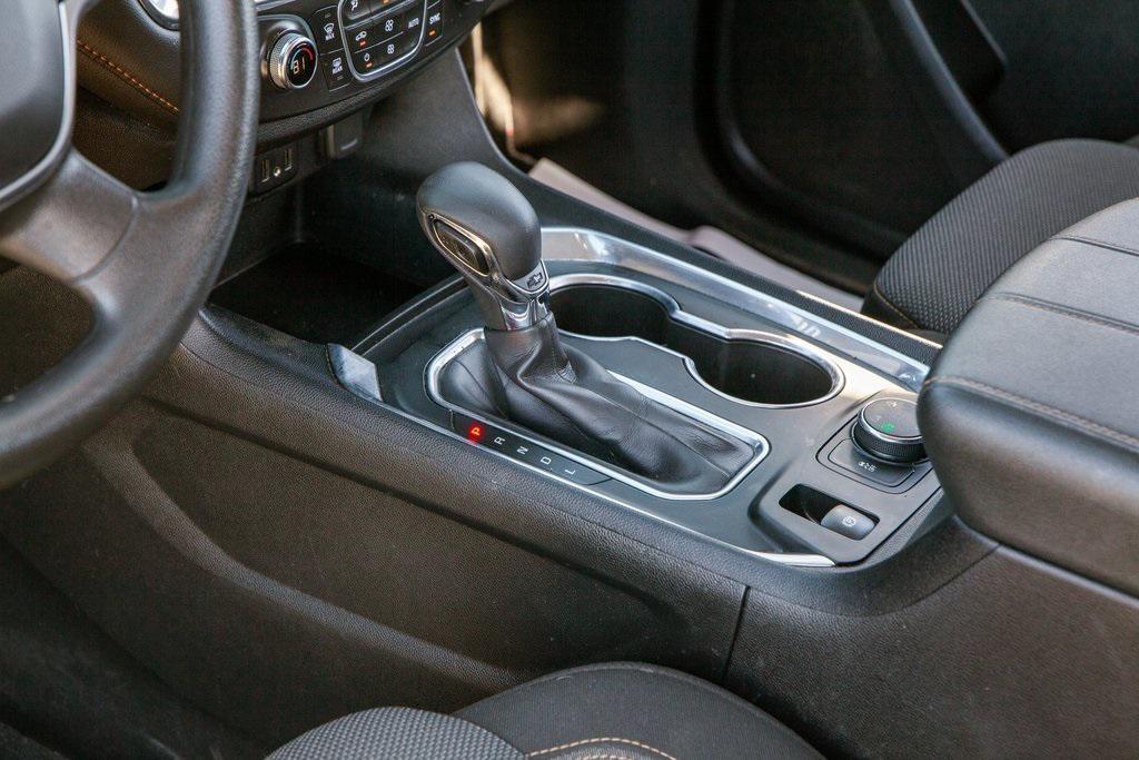 used 2021 Chevrolet Traverse car, priced at $18,700