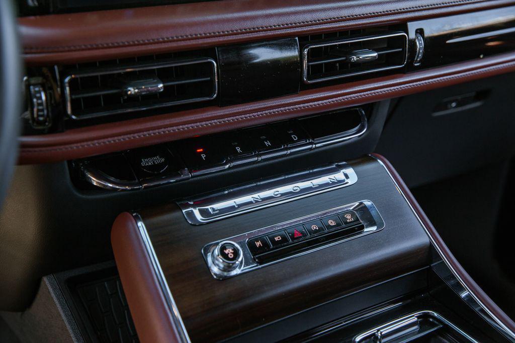 used 2025 Lincoln Aviator car, priced at $59,973