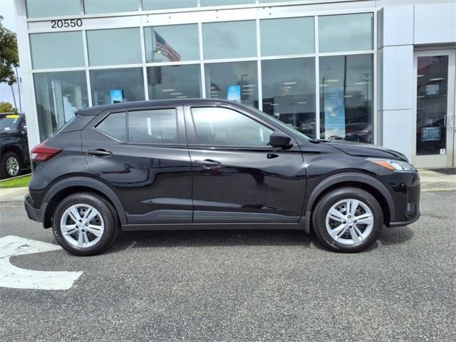 new 2025 Nissan Kicks Play car, priced at $23,257