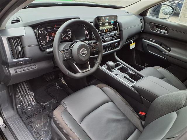 new 2025 Nissan Pathfinder car, priced at $37,821