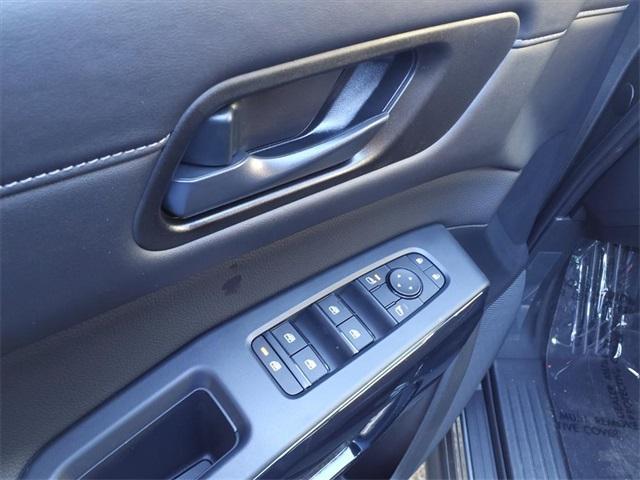 new 2025 Nissan Pathfinder car, priced at $34,796