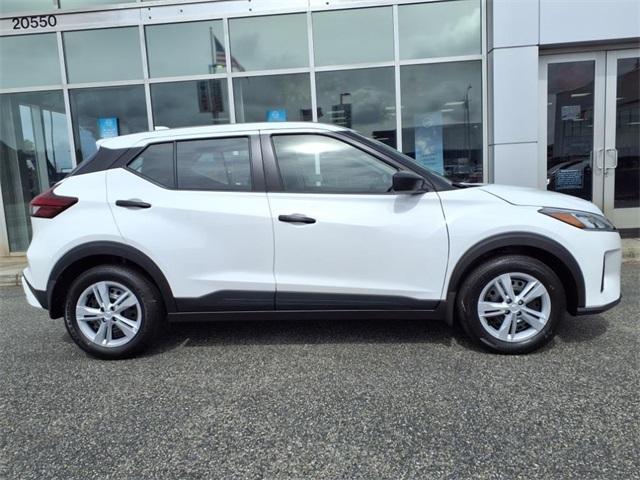 new 2025 Nissan Kicks Play car, priced at $23,257