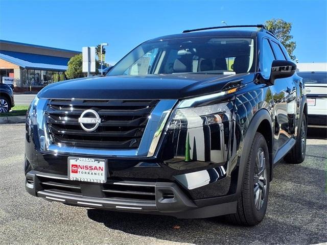 new 2025 Nissan Pathfinder car, priced at $36,696