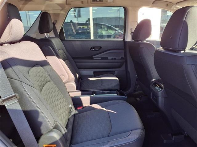 new 2025 Nissan Pathfinder car, priced at $36,696