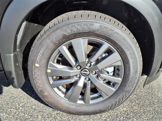 new 2025 Nissan Pathfinder car, priced at $36,696